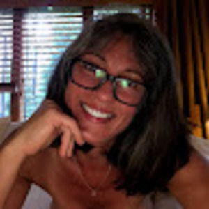 Meet your Posher, Magdalena